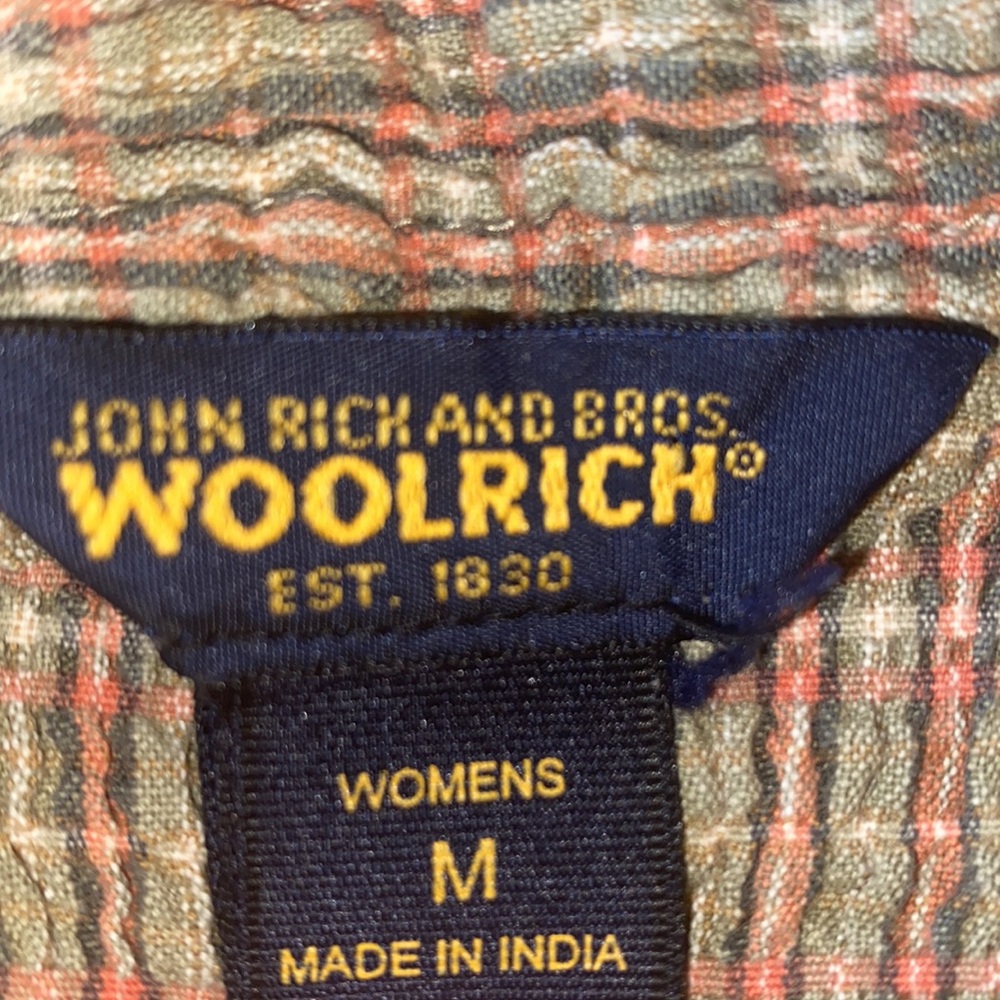 Woolrich button down - Picture 3 of 5